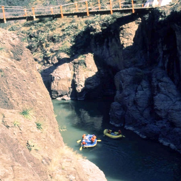 Practicar el rafting en Chihuahua